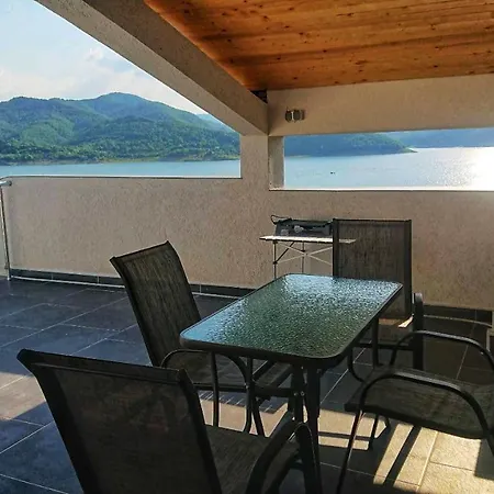 Lakeview-estate Bed & Breakfast