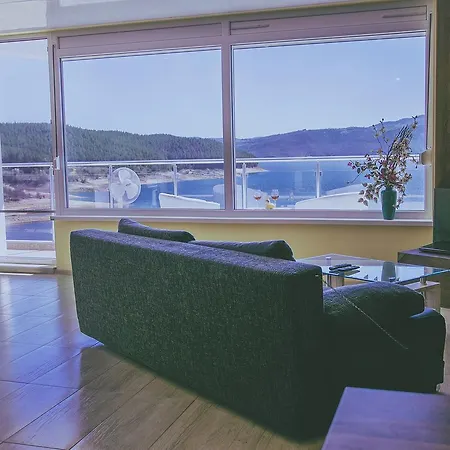 Bed & Breakfast Lakeview-estate 4*