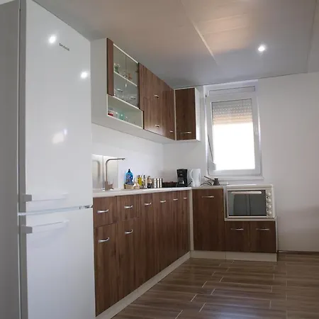 Lakeview-estate 4* Staro Myasto