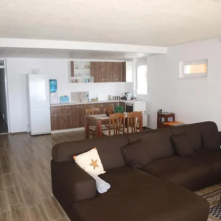 Lakeview-estate 4* Staro Myasto